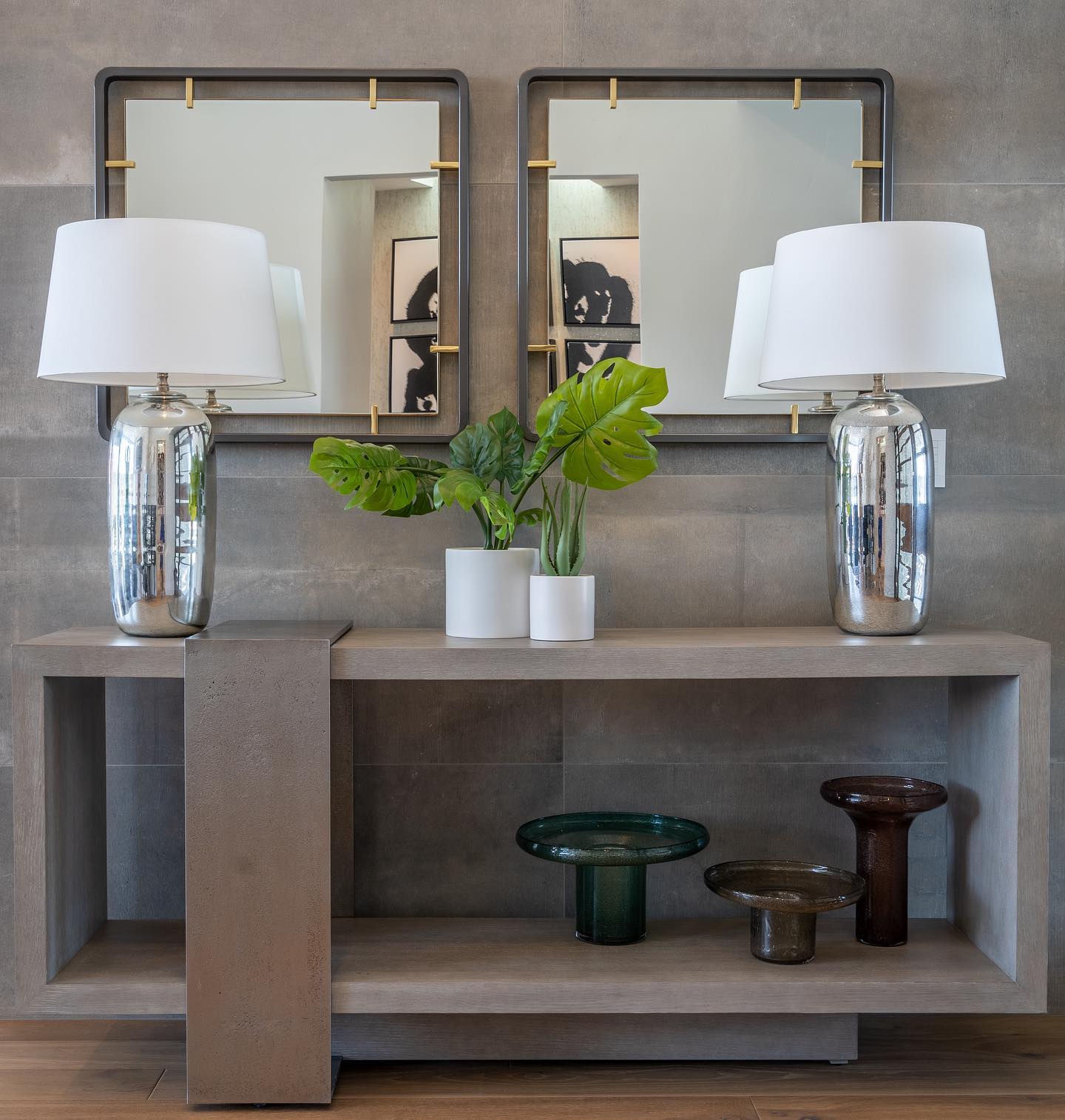 SCULPTURAL TABLE AND FLOOR LAMPS